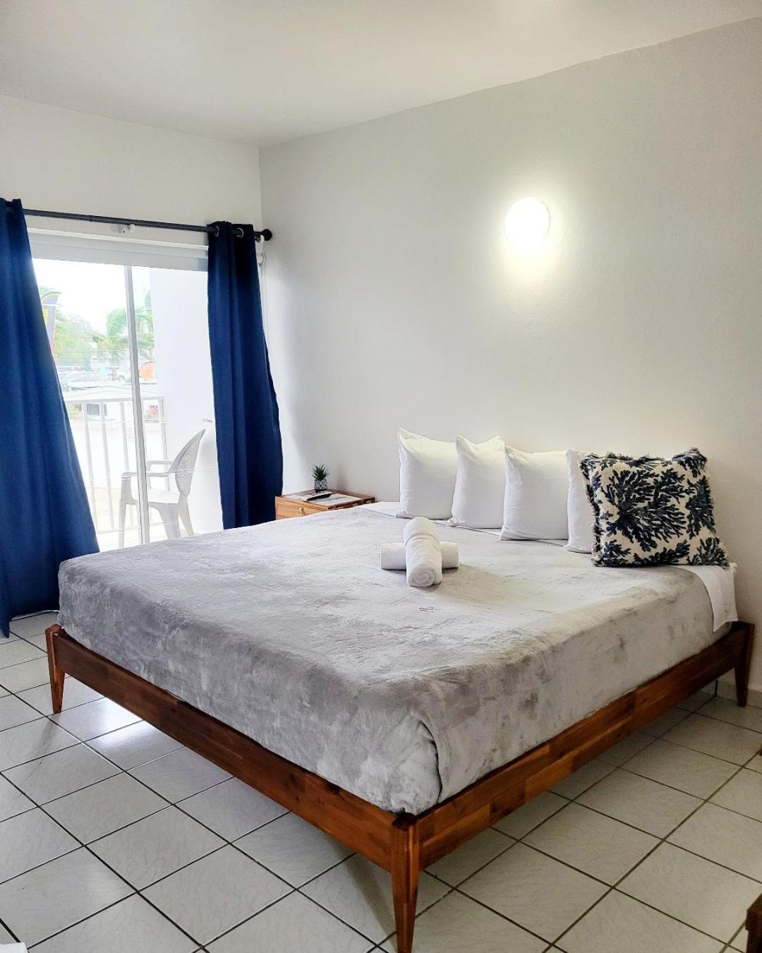 Nautilus By La Jamaca Hotels-Downtown La Parguera Lajas Kültér fotó